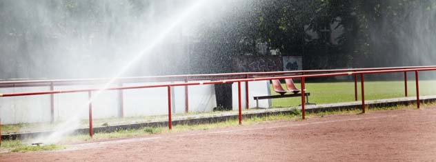 Progettazione e realizzazione impianti di irrigazione per campi sportivi: calcio, tennis, golf, rugby.